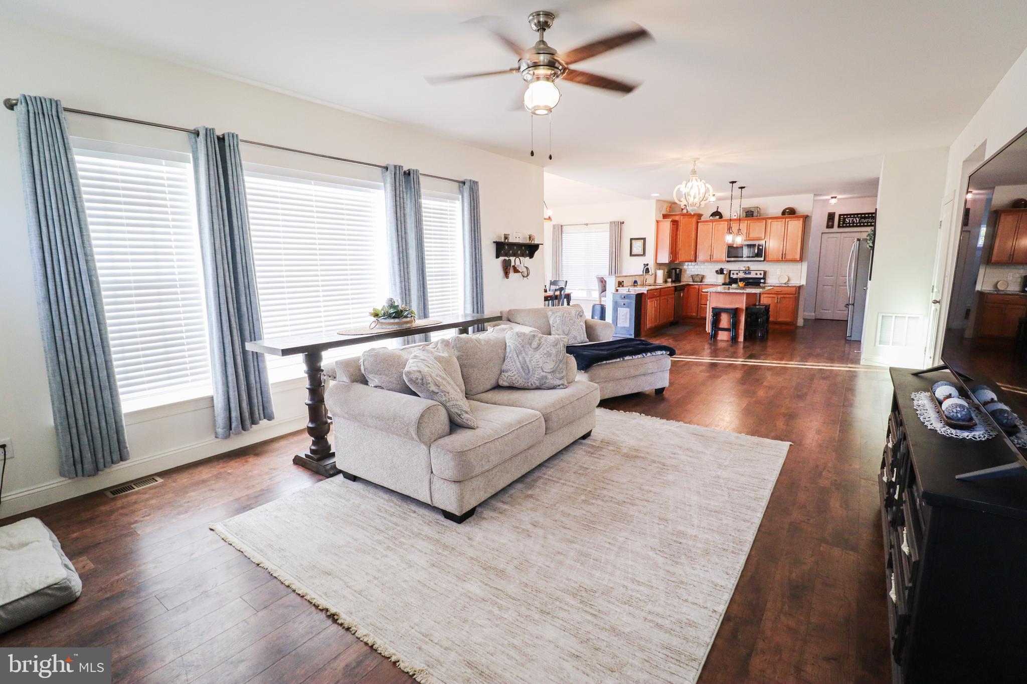 HAMPTON HEIGHTS - Residential
