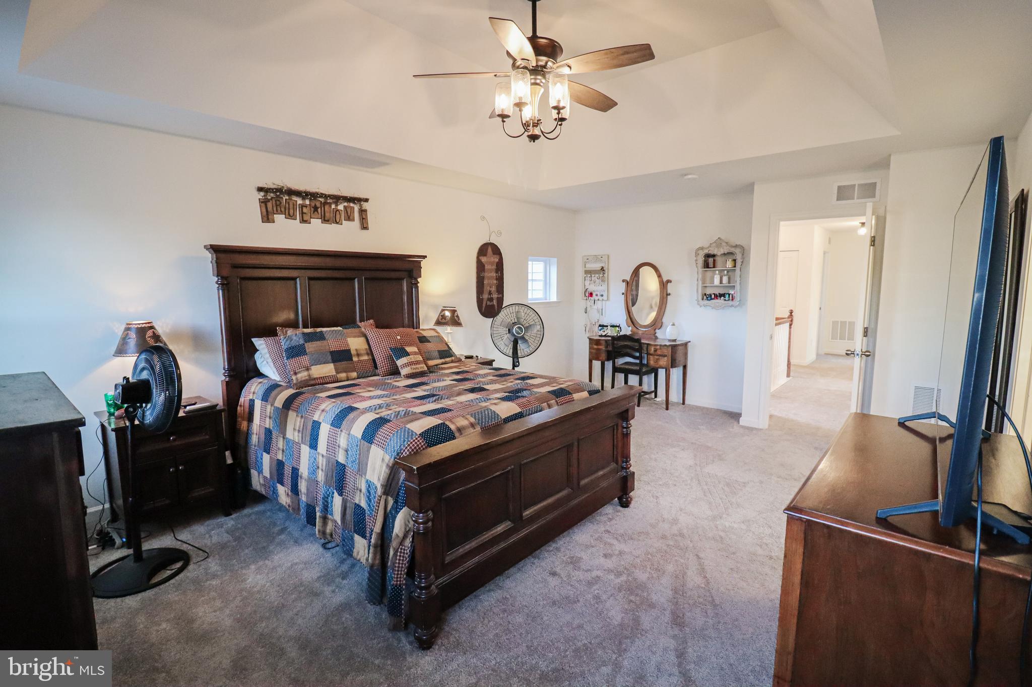 HAMPTON HEIGHTS - Residential