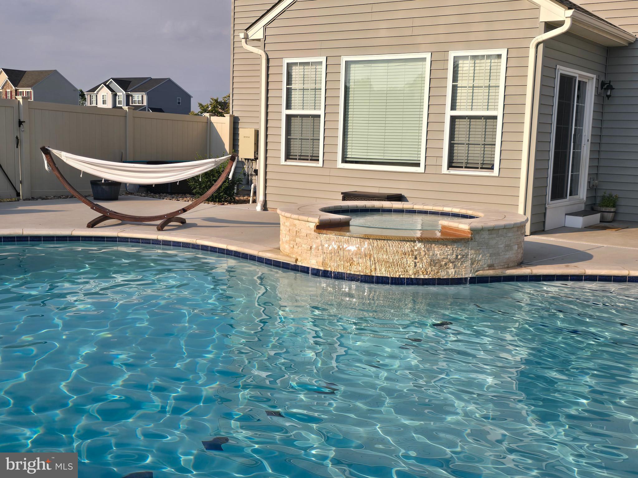HAMPTON HEIGHTS - Residential