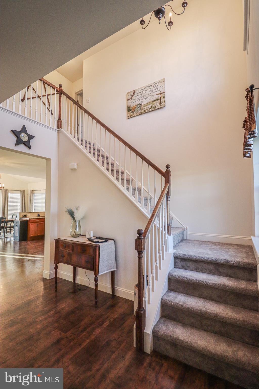 HAMPTON HEIGHTS - Residential