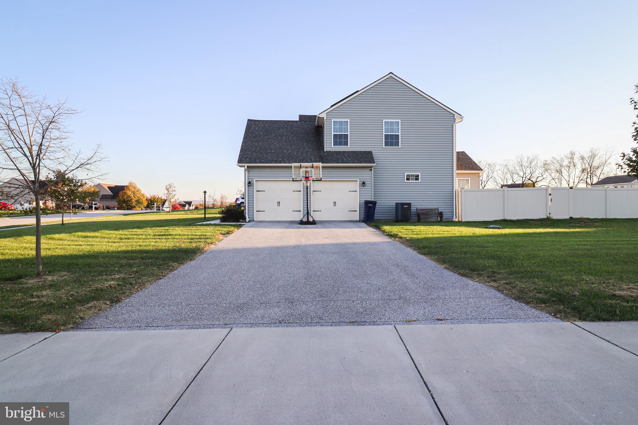 HAMPTON HEIGHTS - Residential