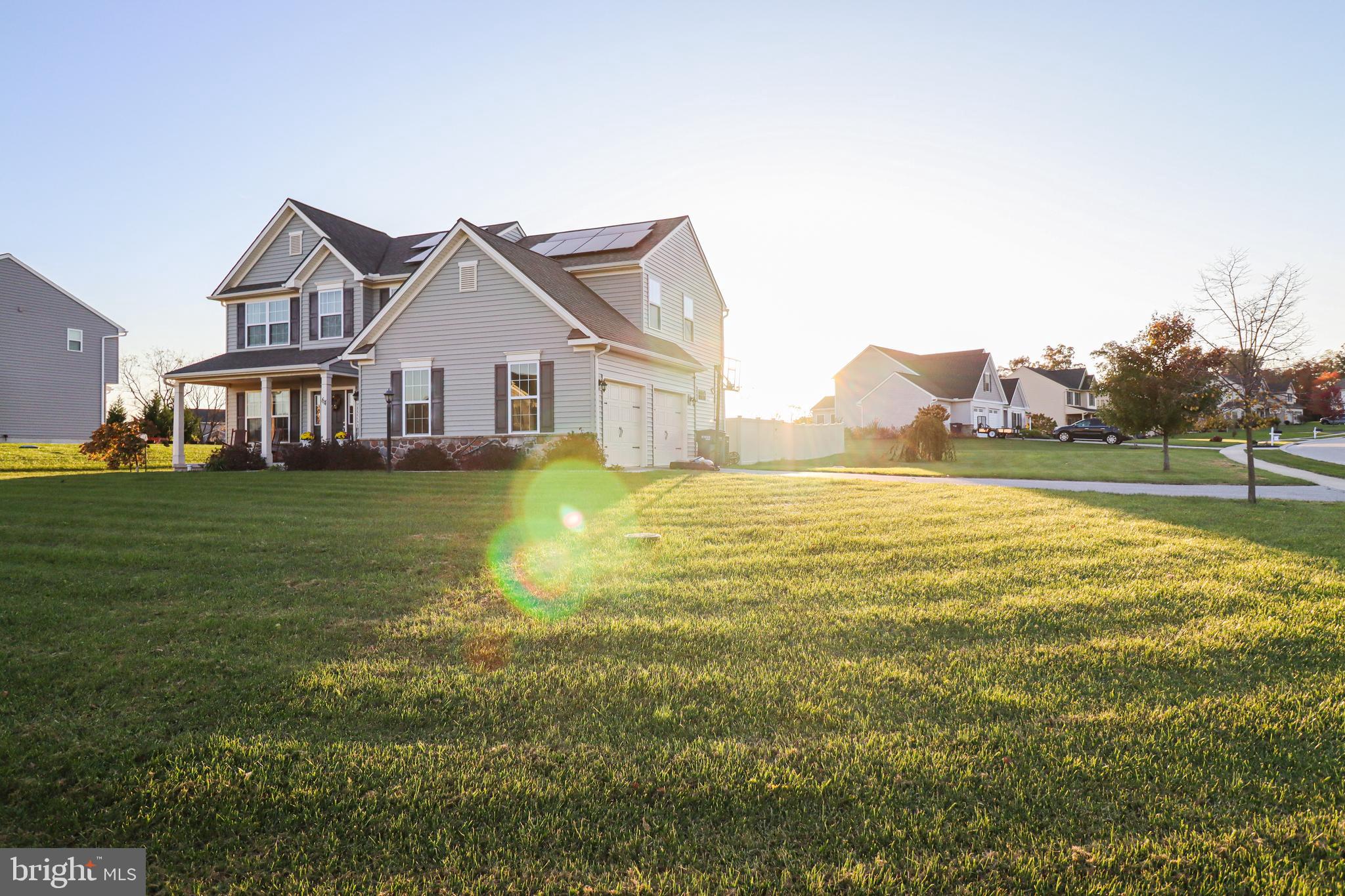 HAMPTON HEIGHTS - Residential