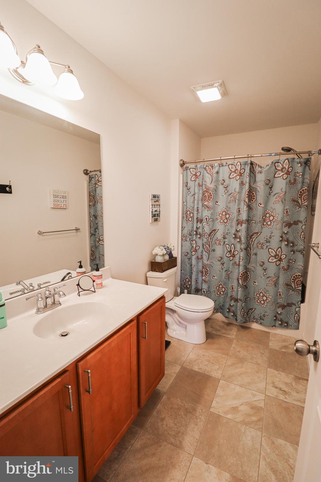 HAMPTON HEIGHTS - Residential