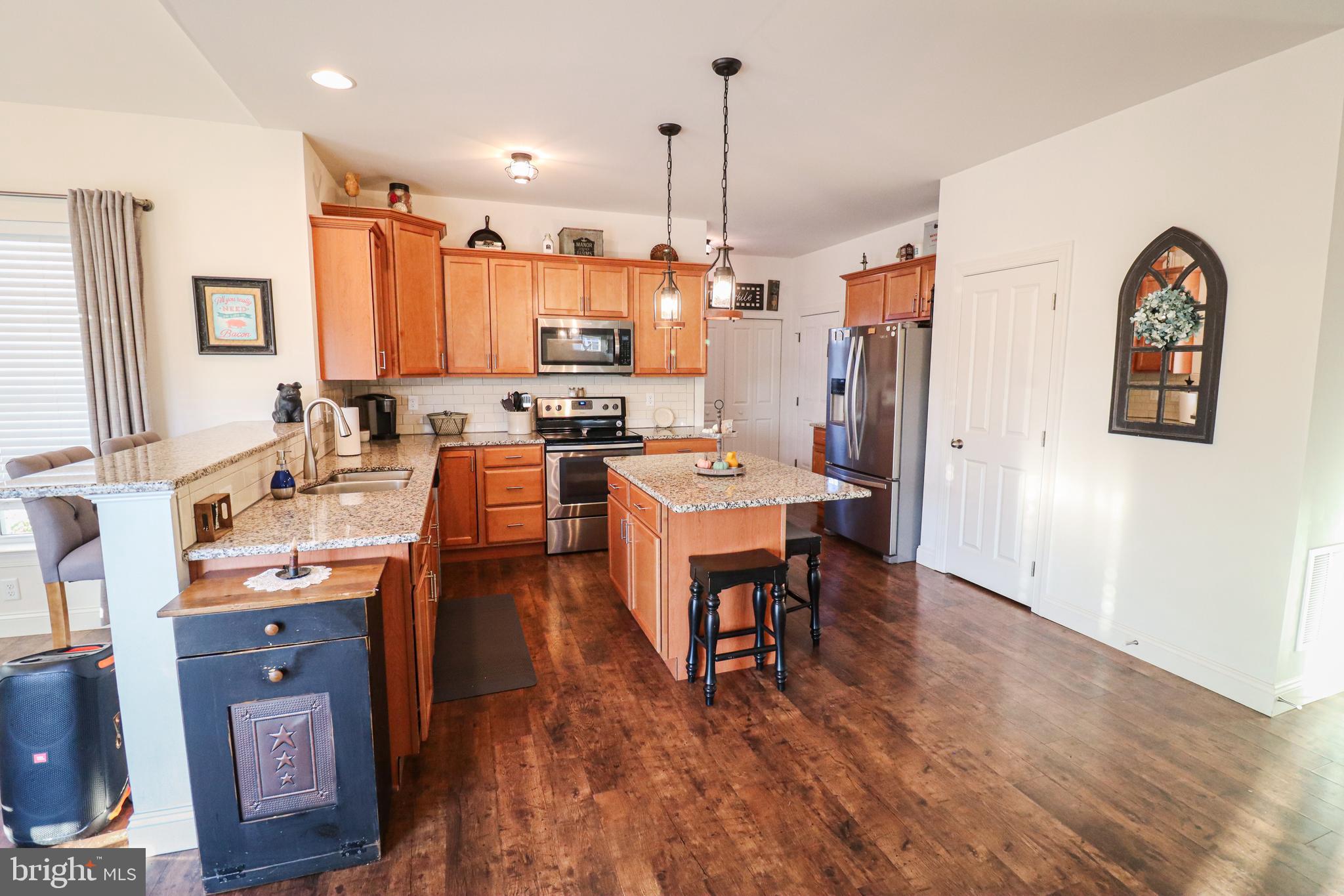 HAMPTON HEIGHTS - Residential