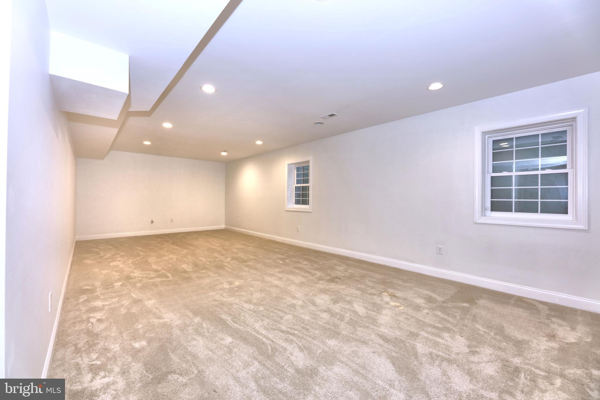ROBERTS PLACE - Residential Lease
