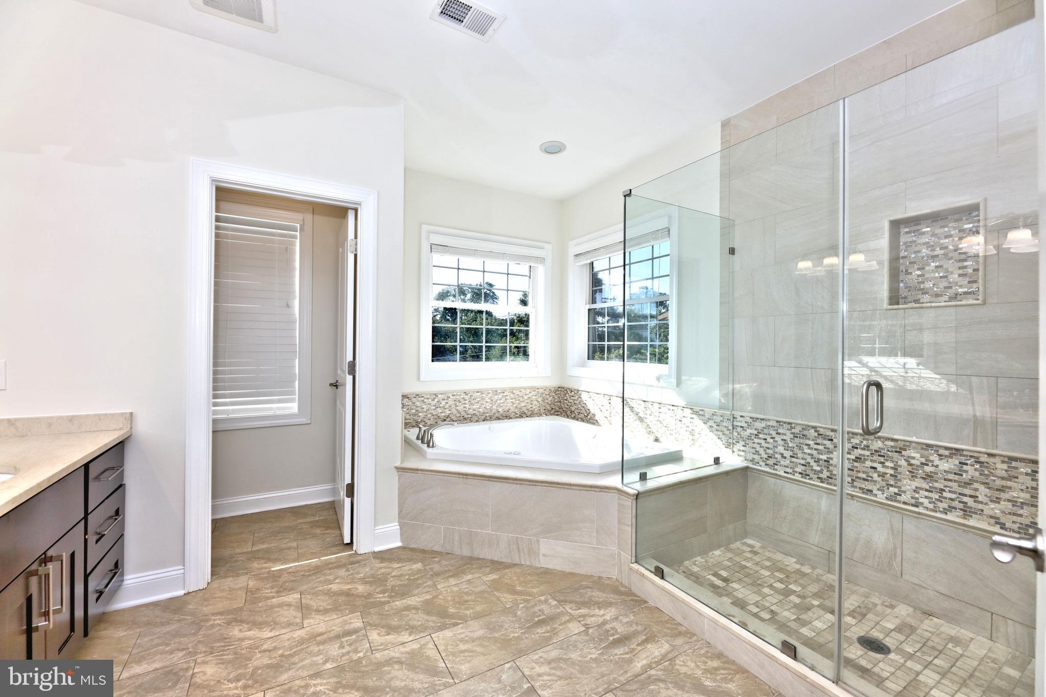 ROBERTS PLACE - Residential Lease