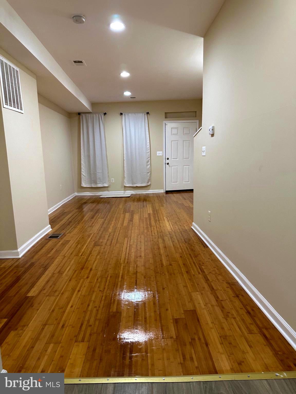 WARD 27 - Residential Lease