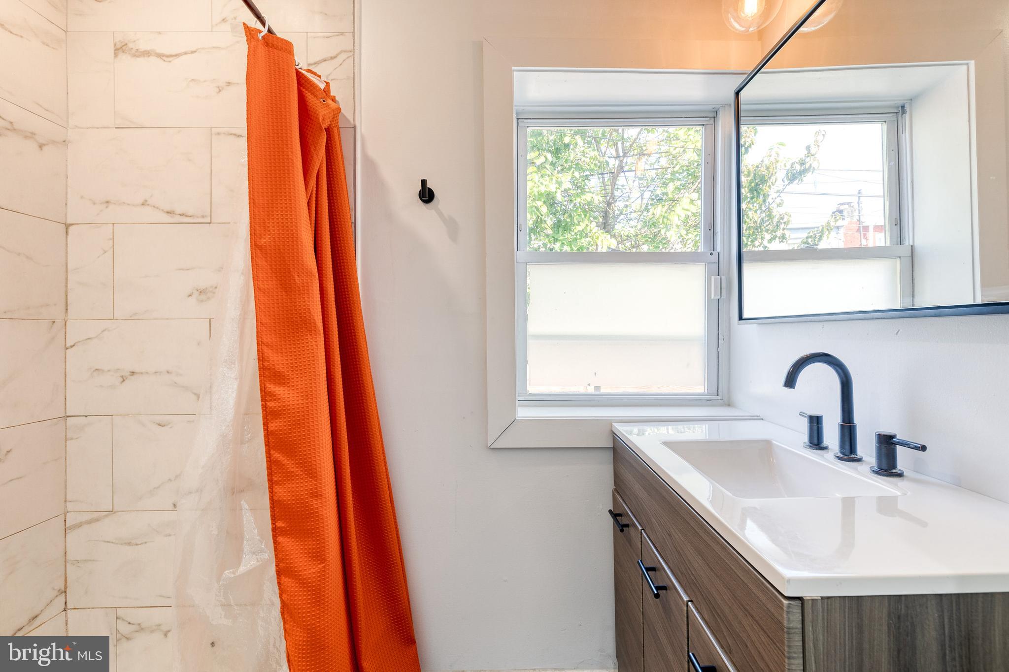WASHINGTON VILLAGE - Residential Lease