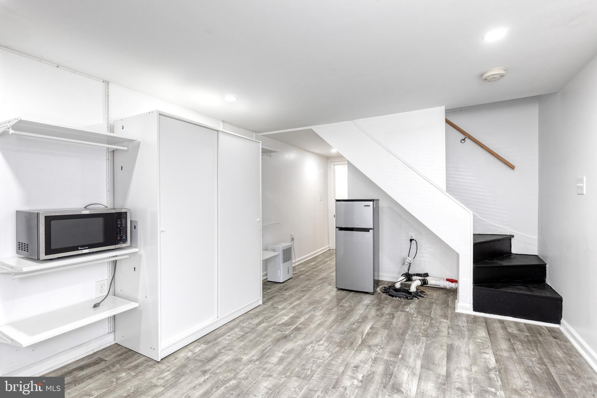 WASHINGTON VILLAGE - Residential Lease