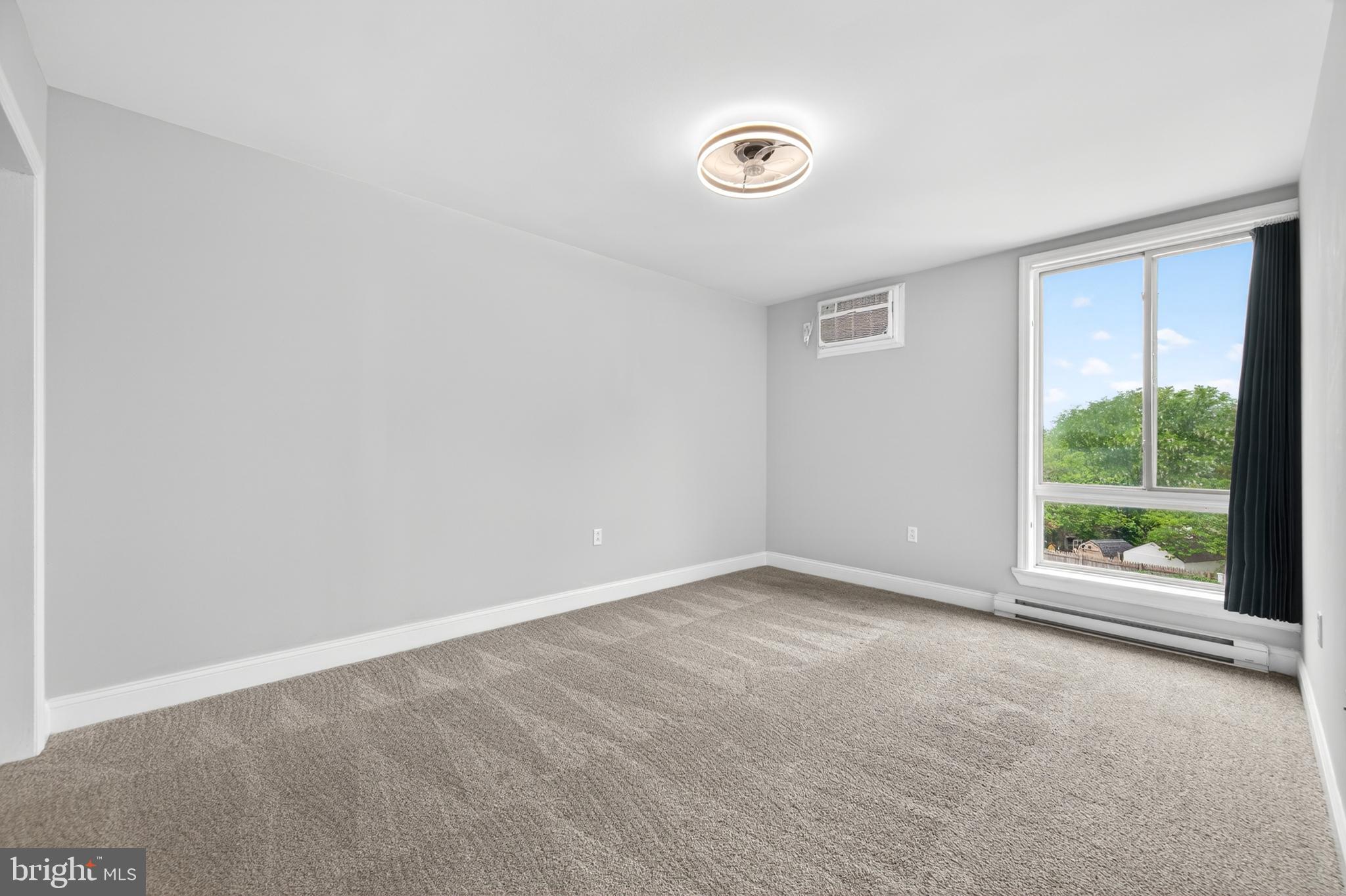 JEFFERSON CHASE - Residential