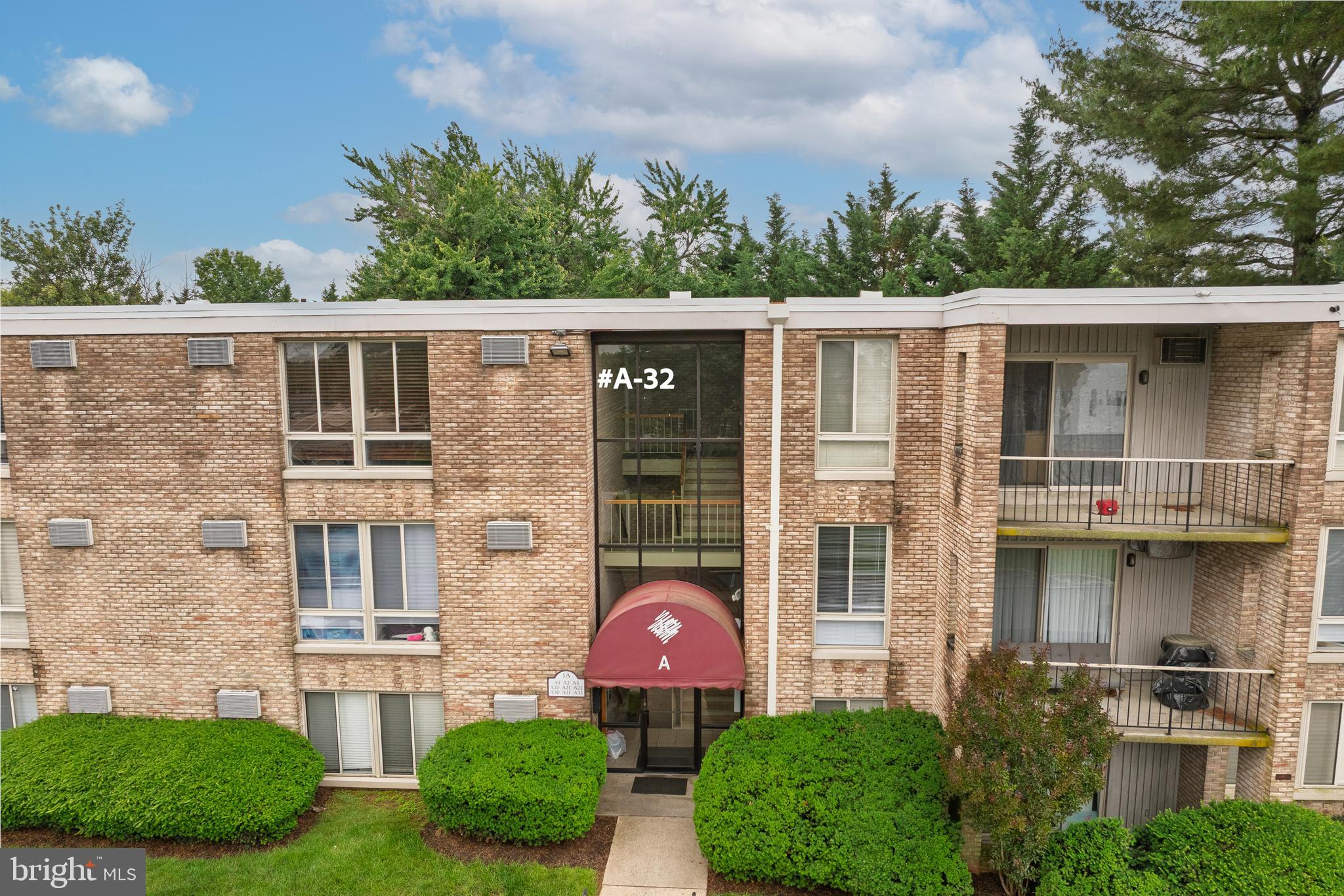 JEFFERSON CHASE - Residential