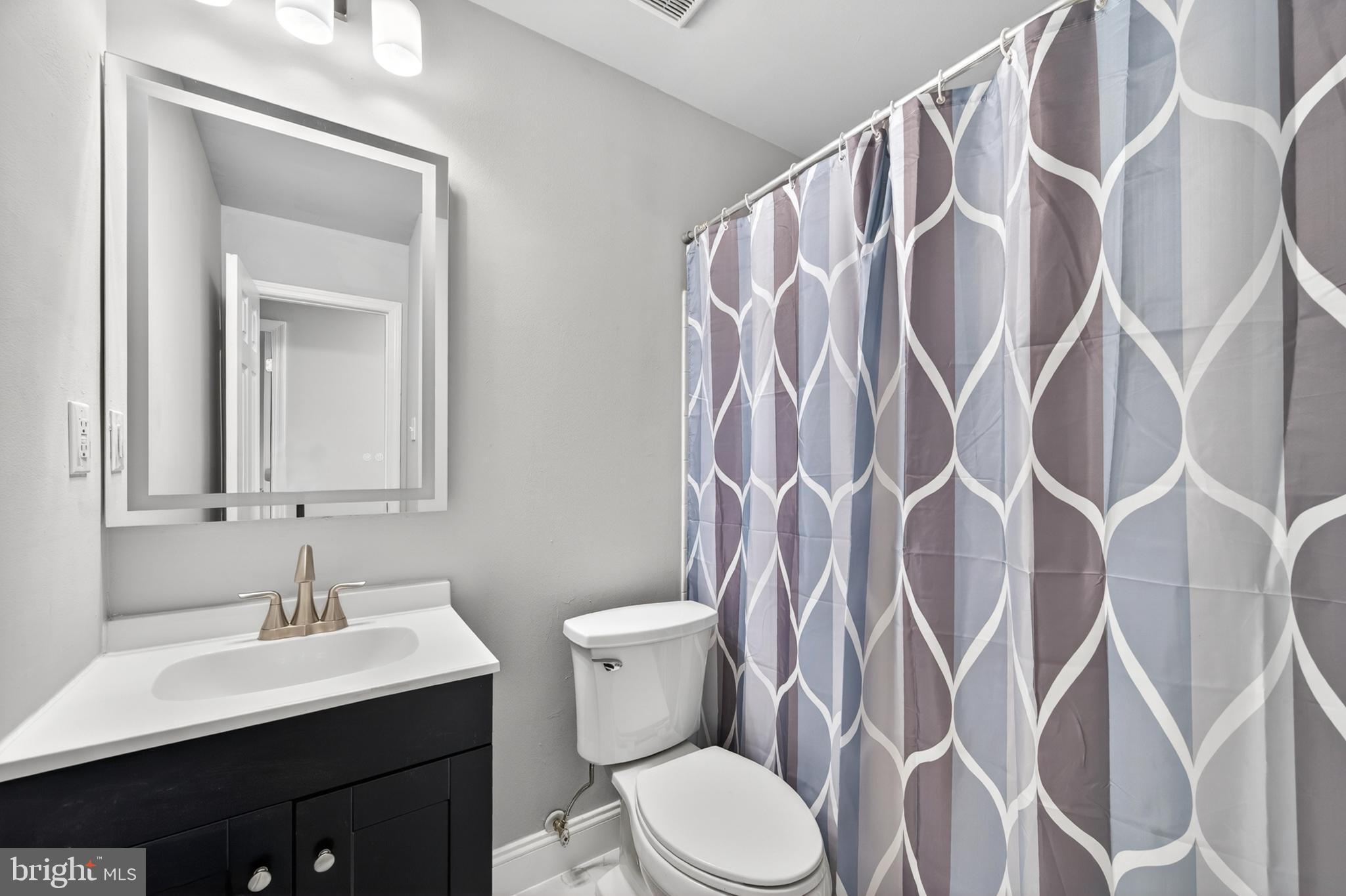 JEFFERSON CHASE - Residential