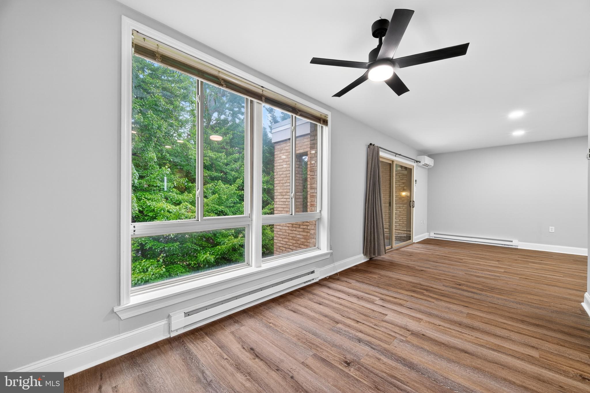 JEFFERSON CHASE - Residential