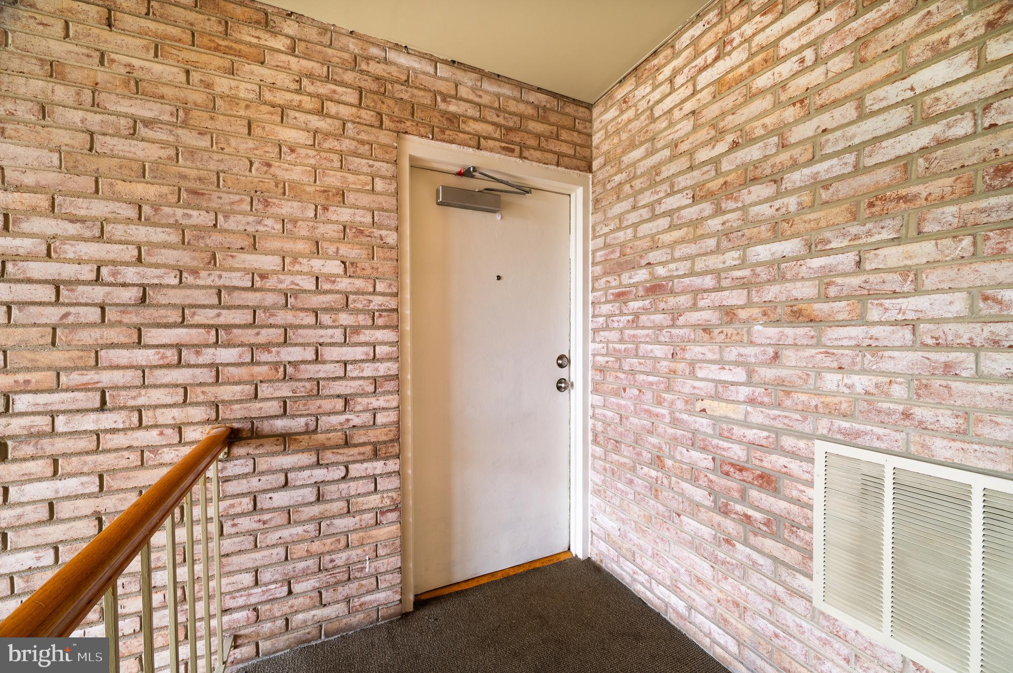 JEFFERSON CHASE - Residential