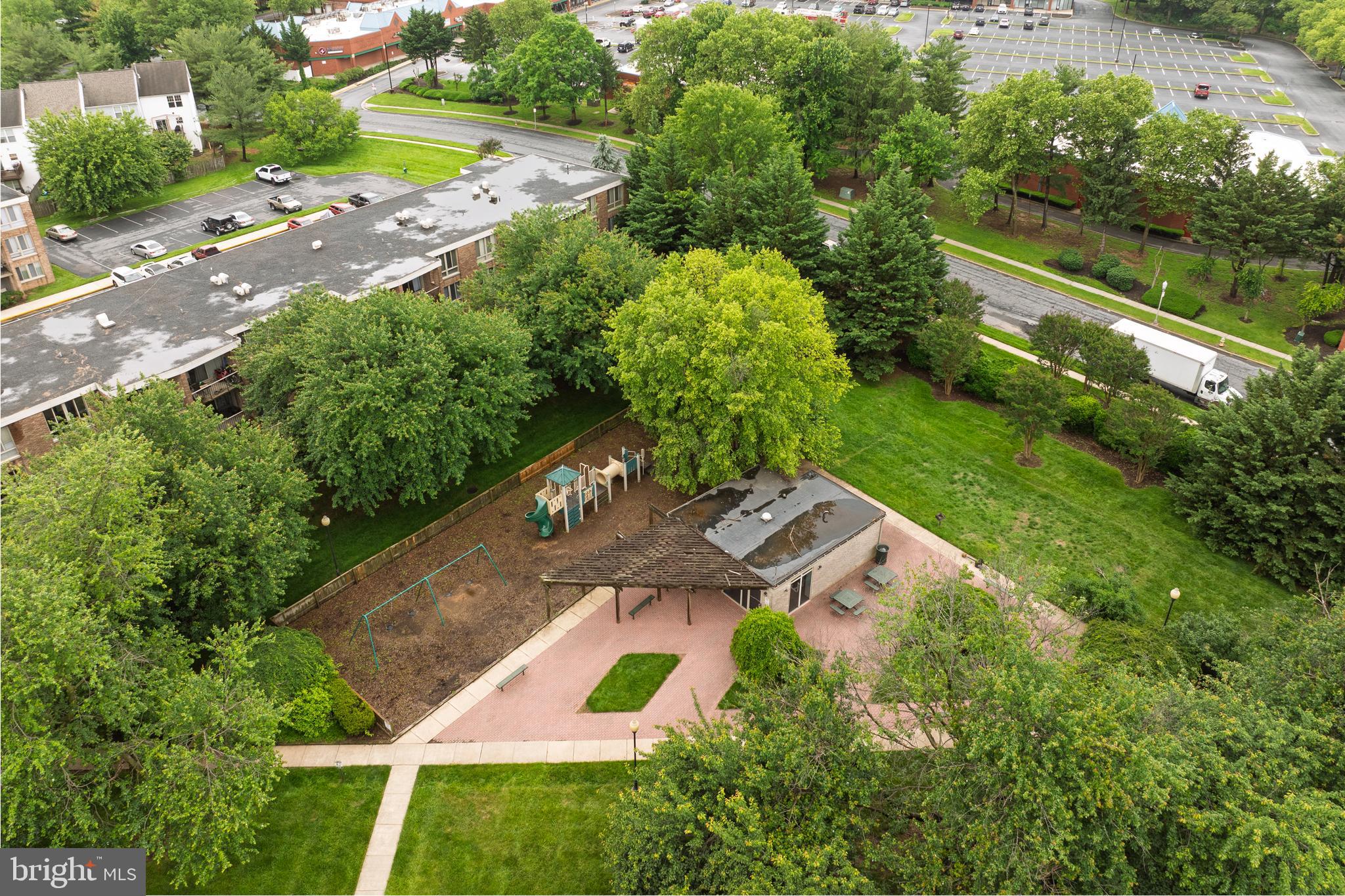 JEFFERSON CHASE - Residential