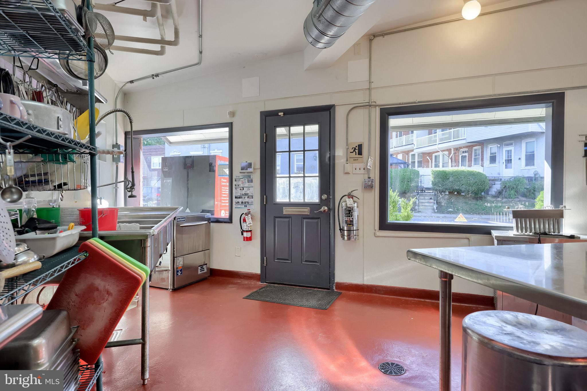 347 N PLUM STREET