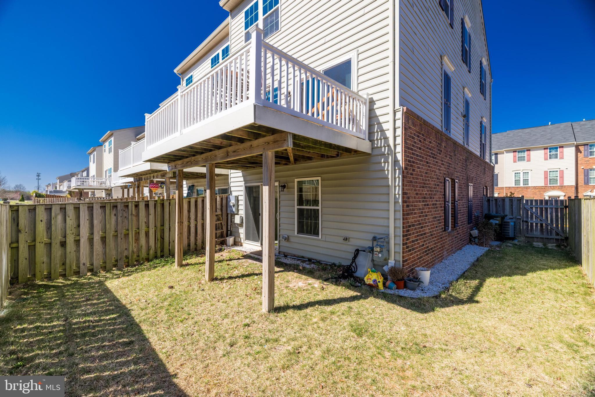 AUTUMN OAKS - Residential