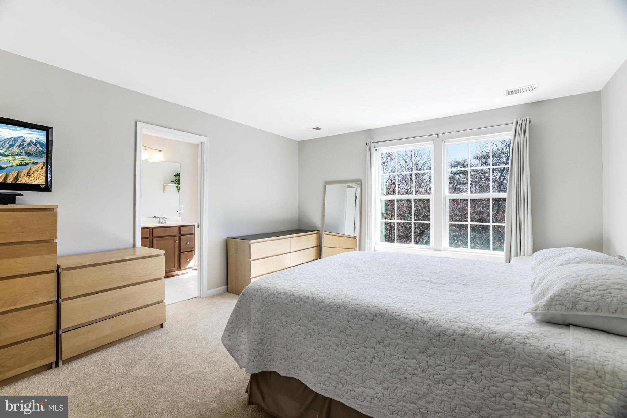 AUTUMN OAKS - Residential