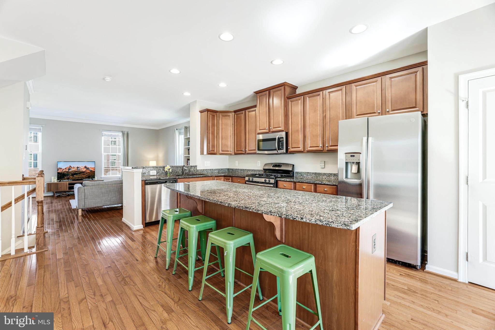 AUTUMN OAKS - Residential