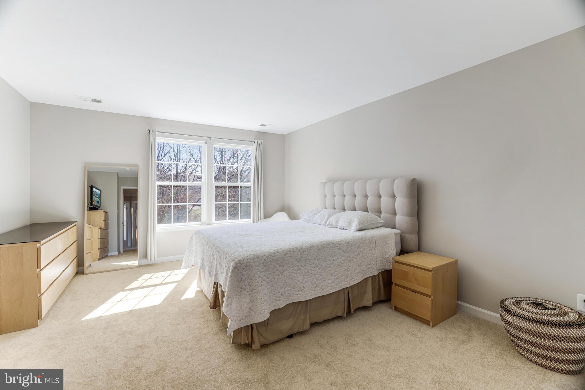 AUTUMN OAKS - Residential