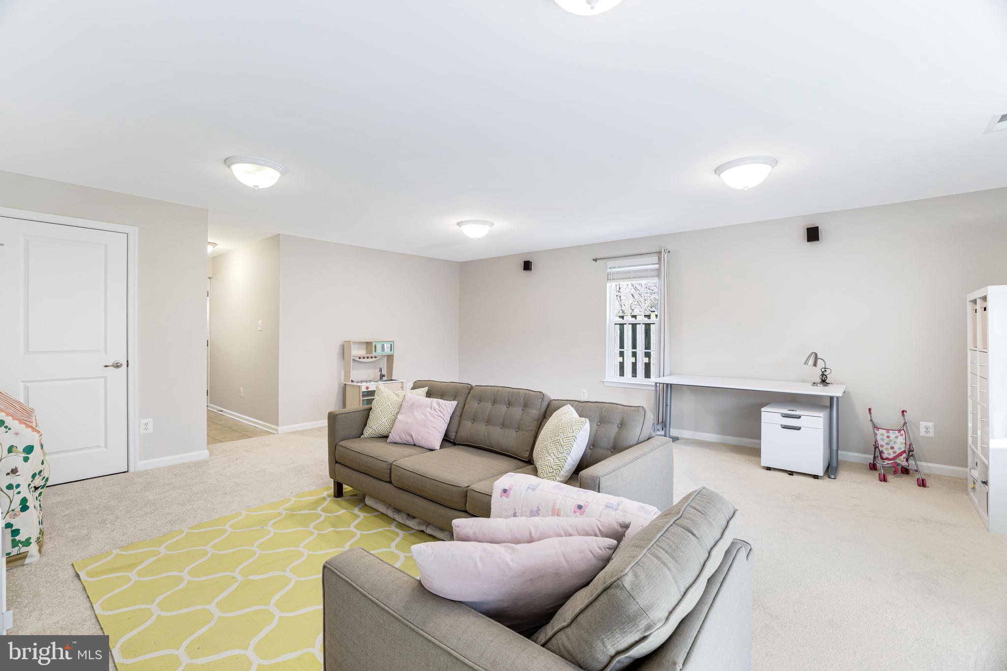 AUTUMN OAKS - Residential