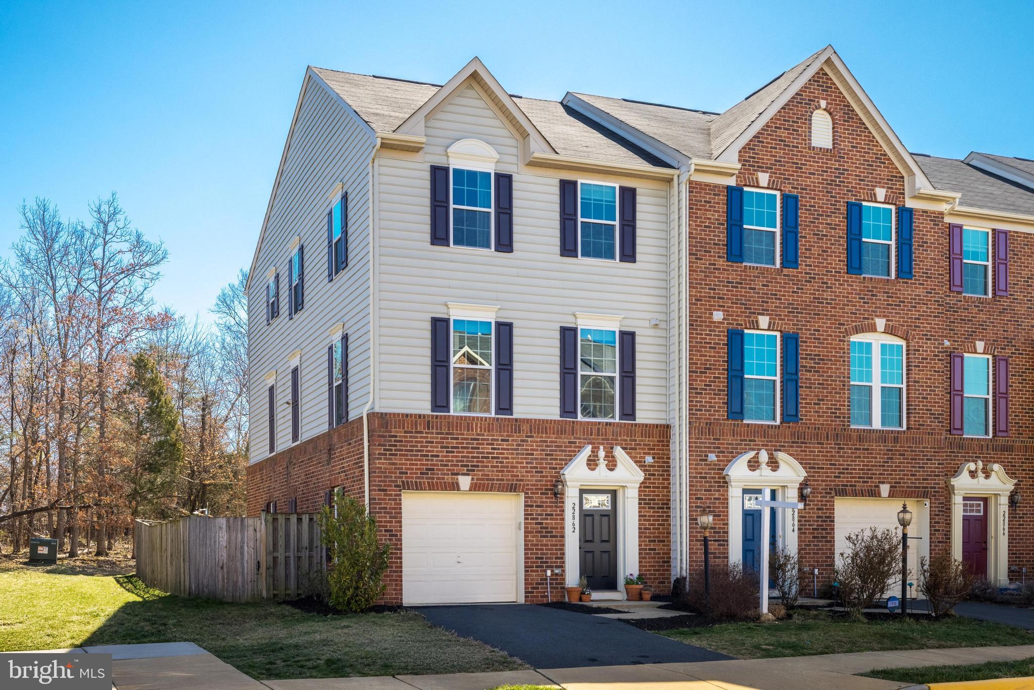 AUTUMN OAKS - Residential