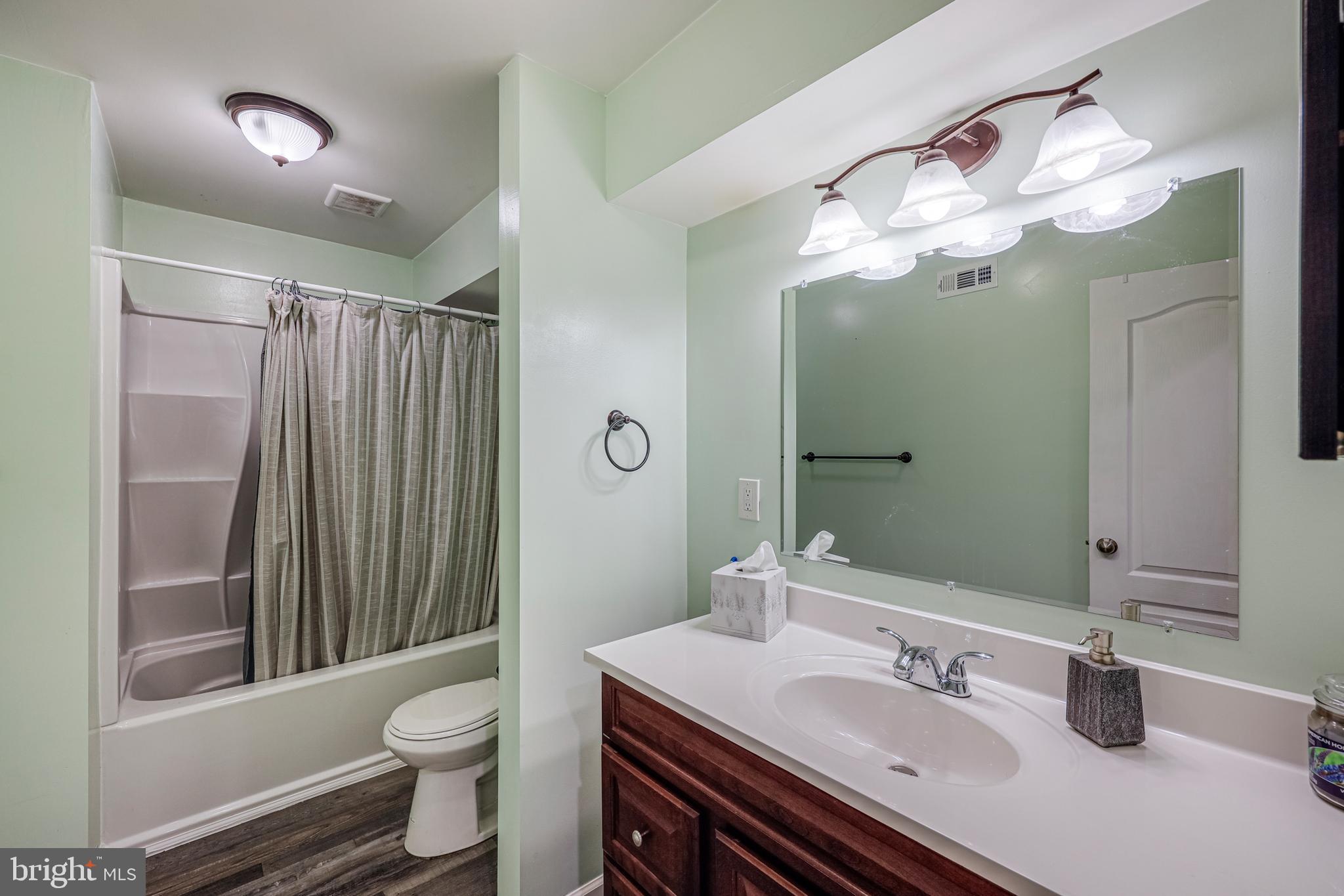 TANYARD SPRINGS - Residential