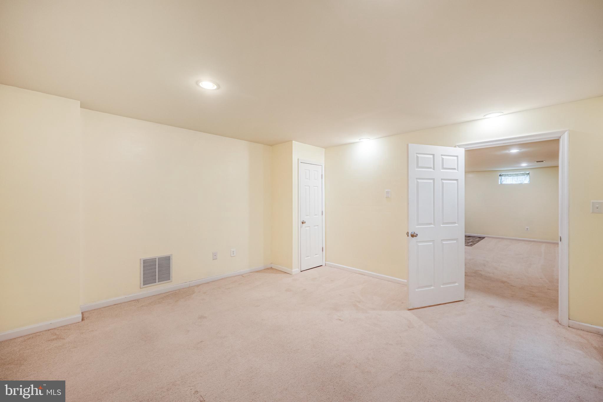 TANYARD SPRINGS - Residential