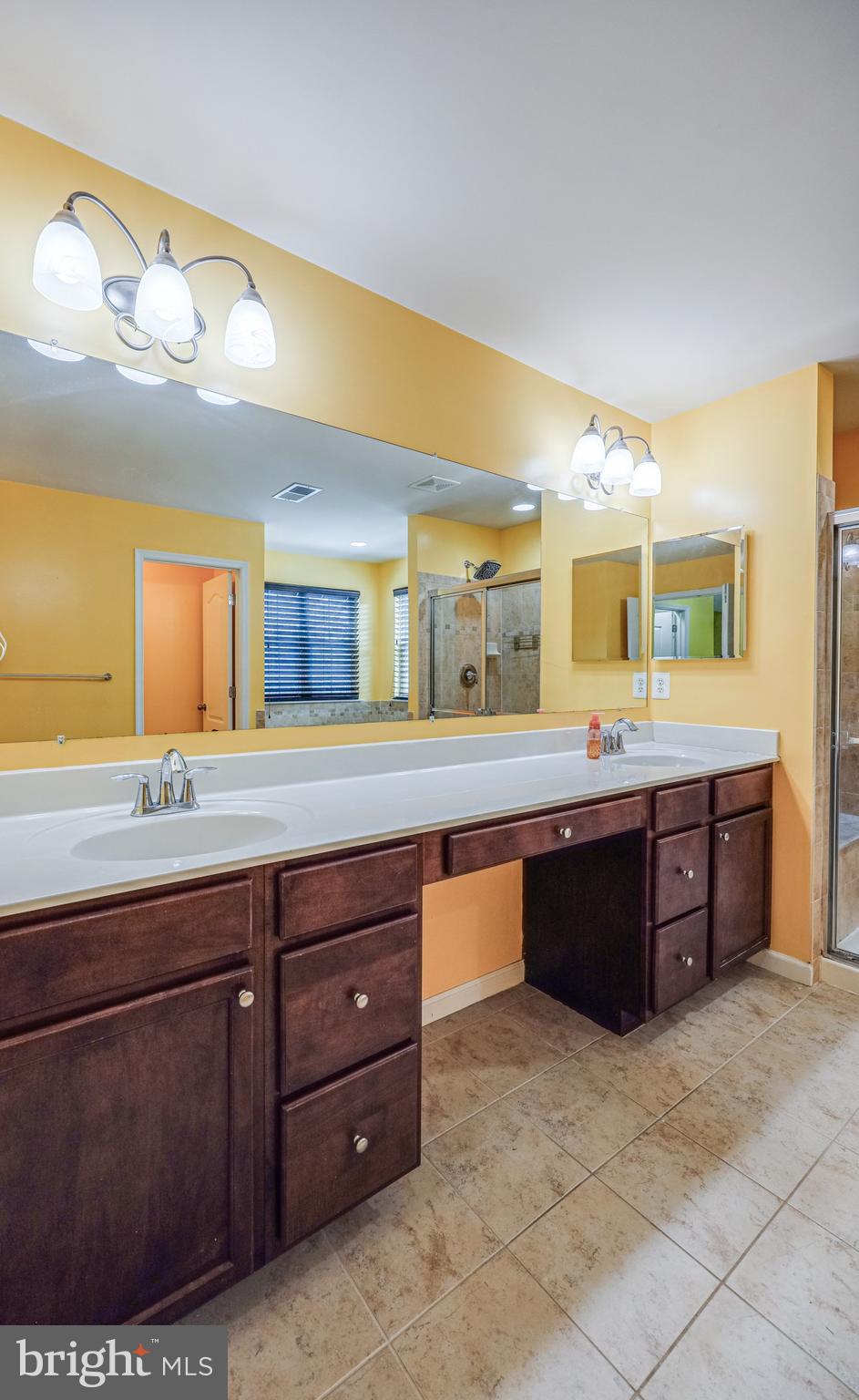 TANYARD SPRINGS - Residential