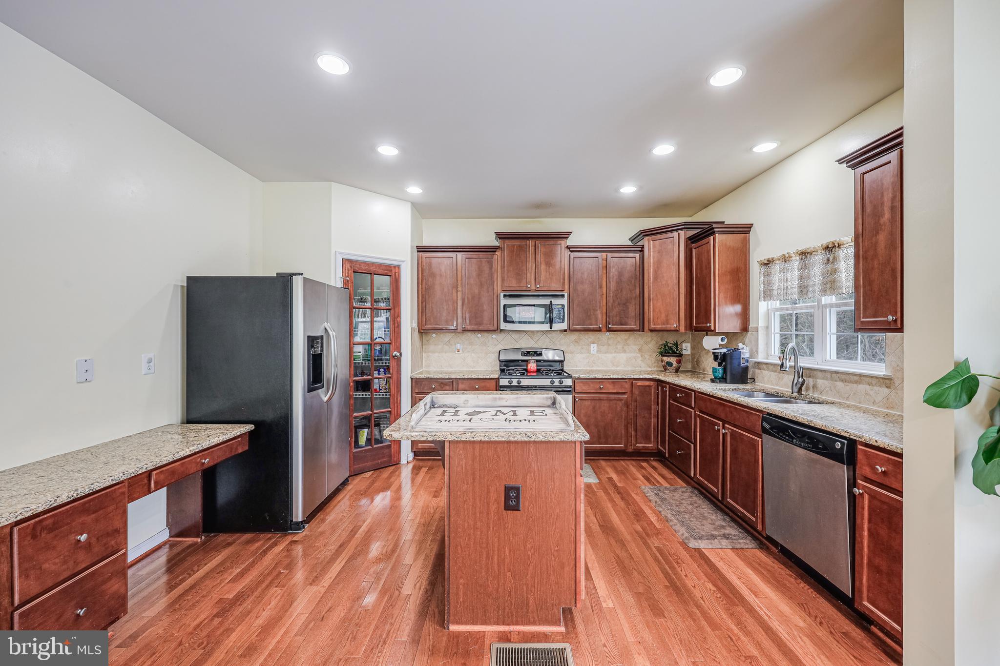 TANYARD SPRINGS - Residential