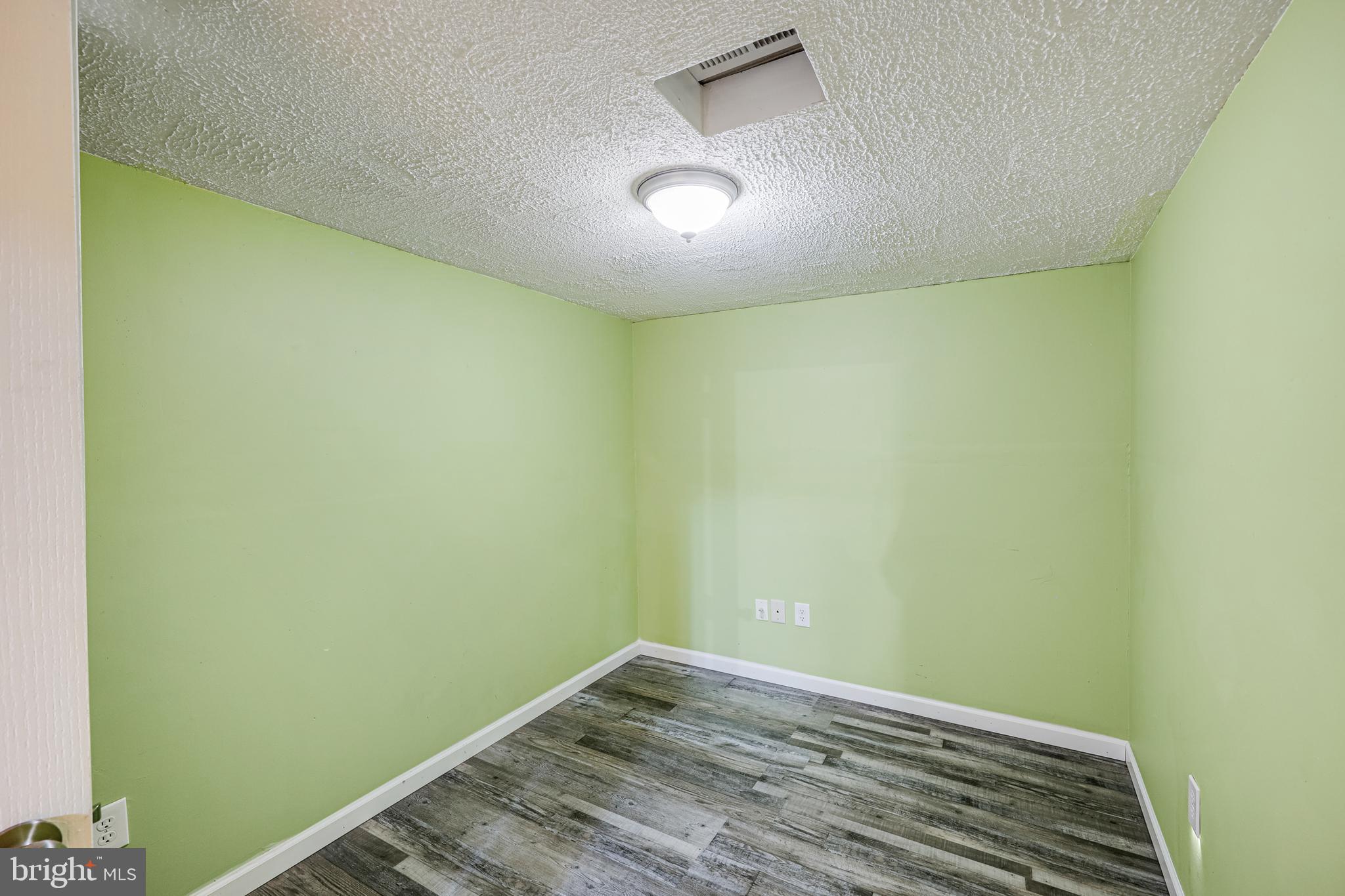 TANYARD SPRINGS - Residential