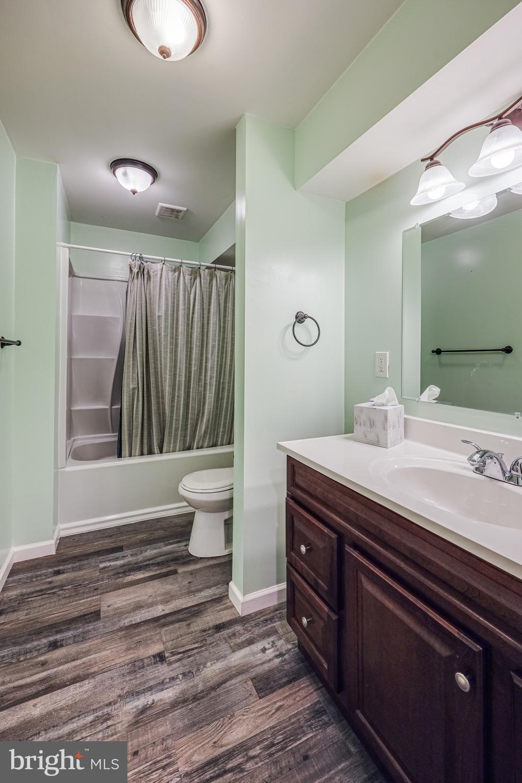 TANYARD SPRINGS - Residential