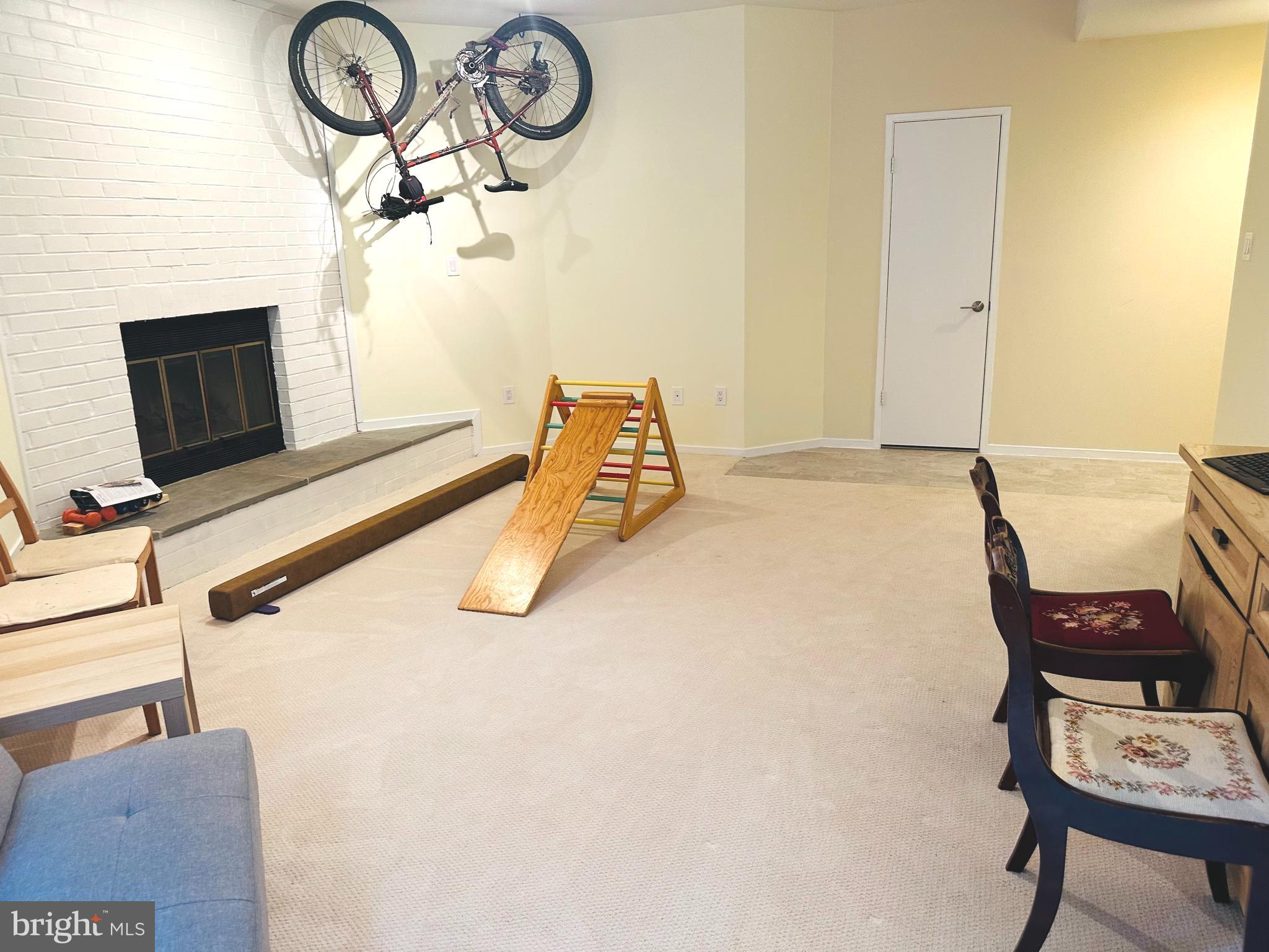 WOODROCK - Residential Lease