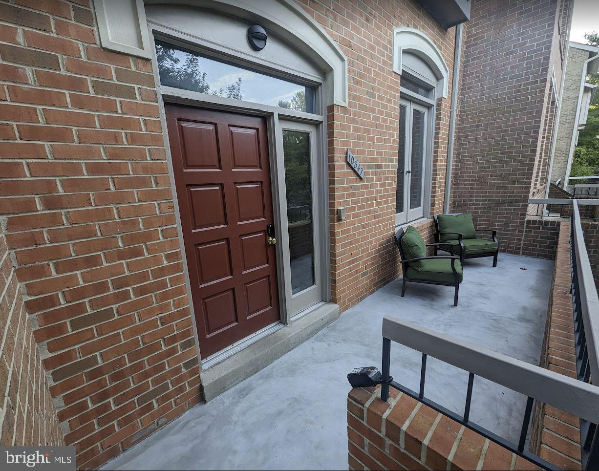 WOODROCK - Residential Lease