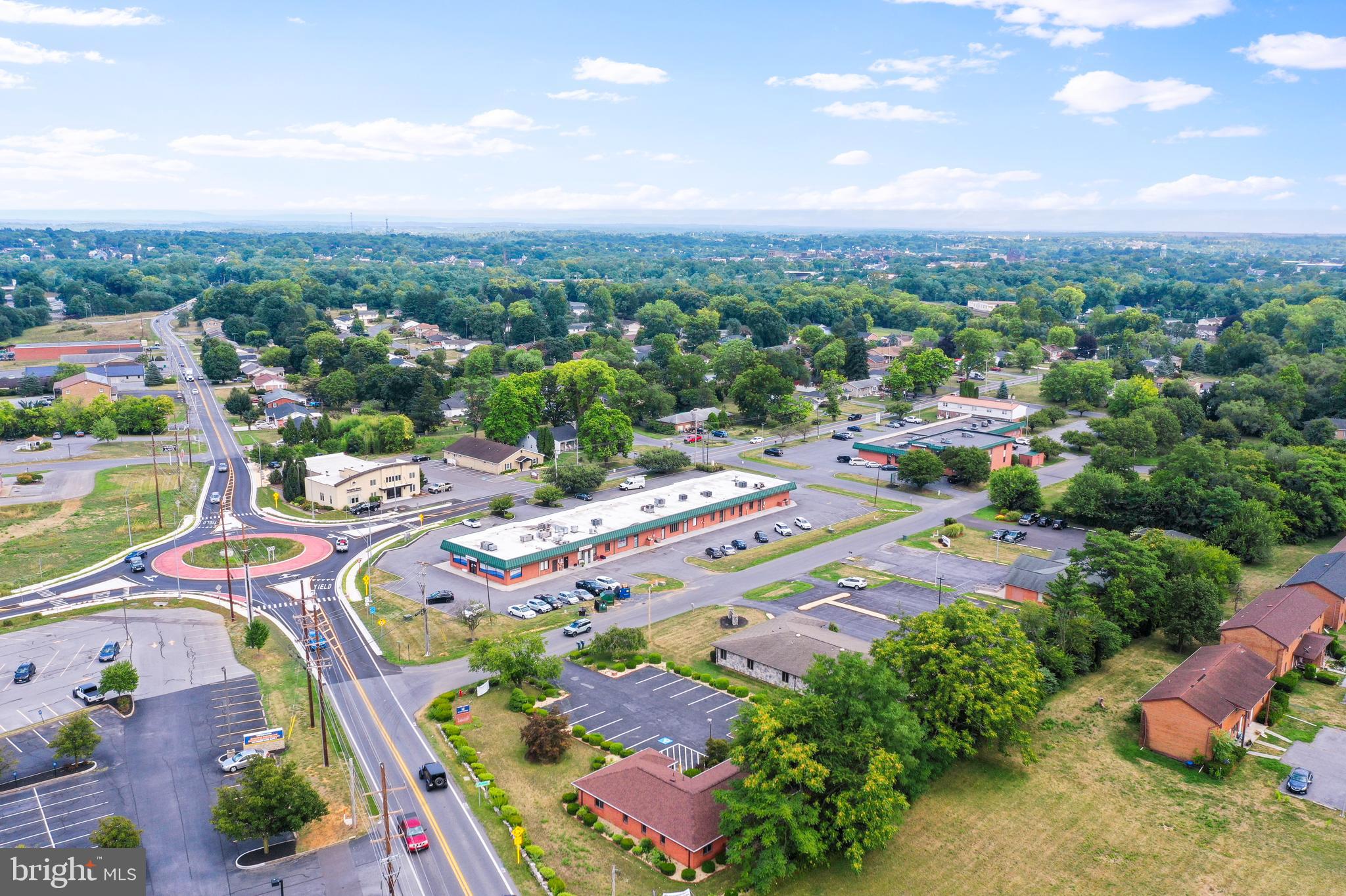 CLIFTON SQUARE - Commercial Lease