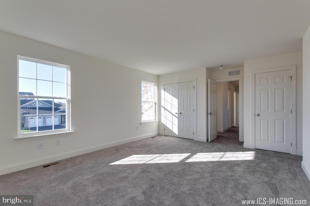 WINDY HEIGHTS - Residential