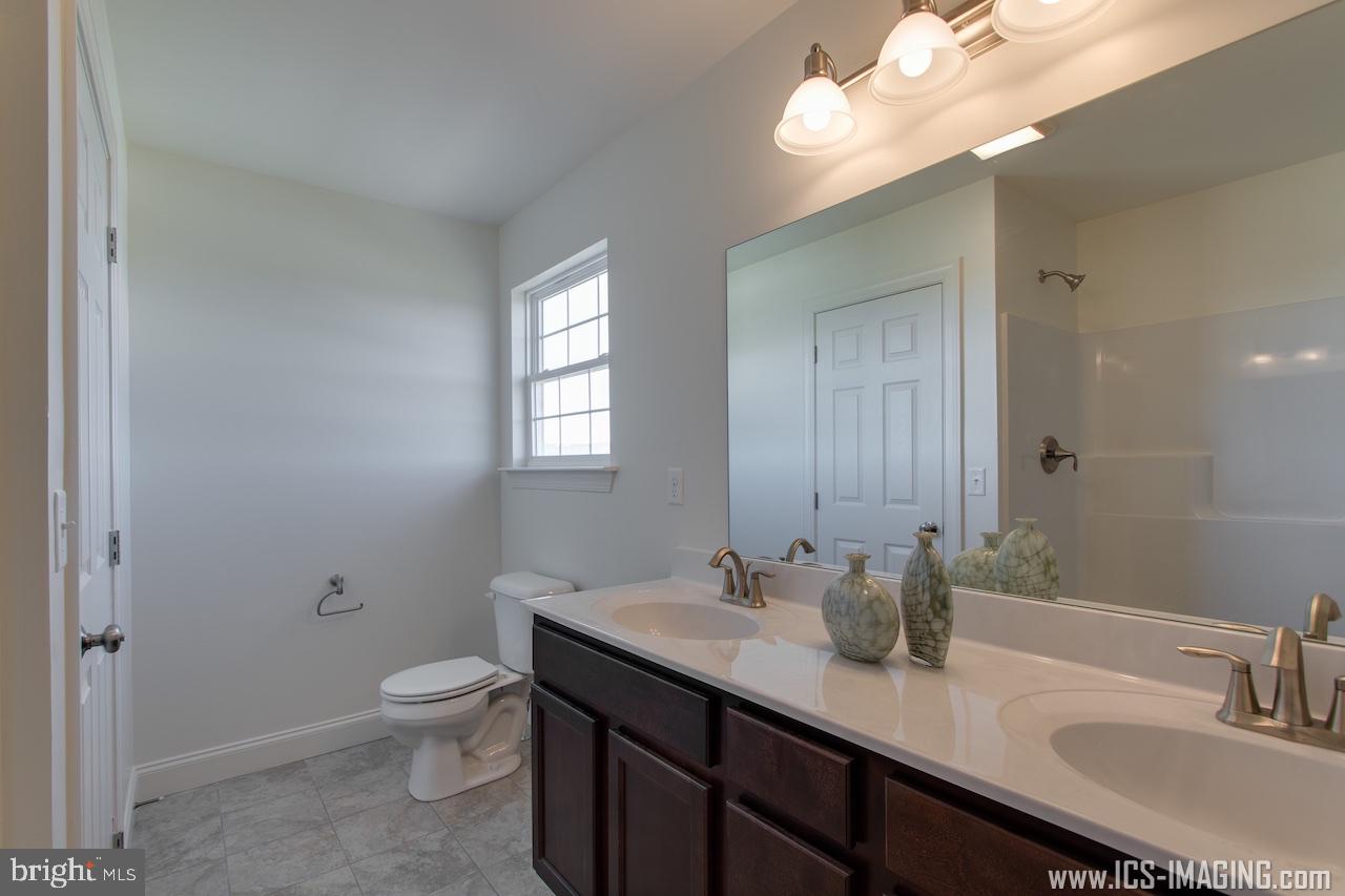 WINDY HEIGHTS - Residential