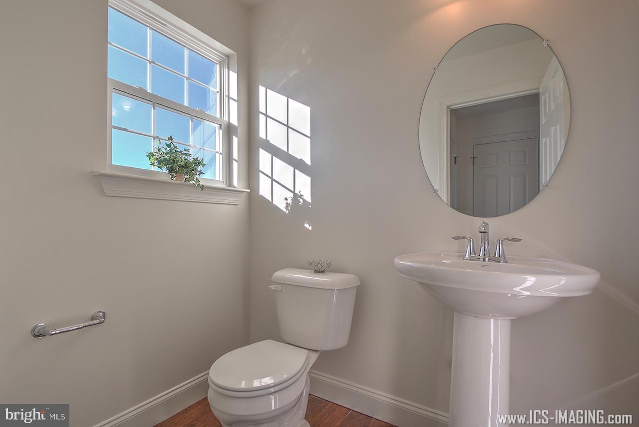 WINDY HEIGHTS - Residential