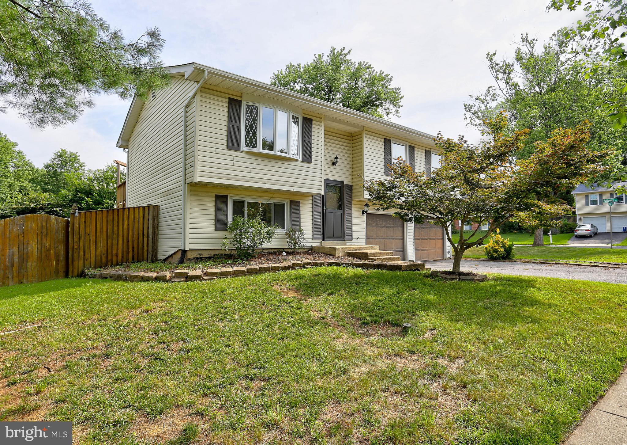 2000 ABERDEEN DRIVE