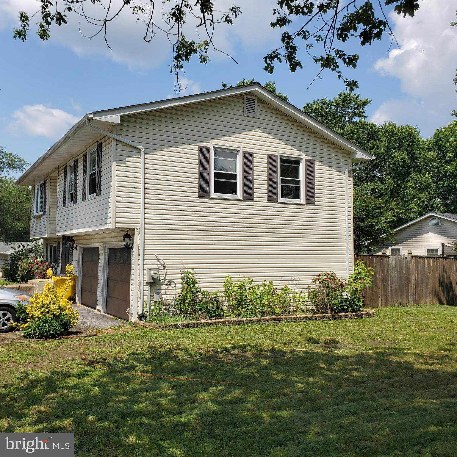2000 ABERDEEN DRIVE