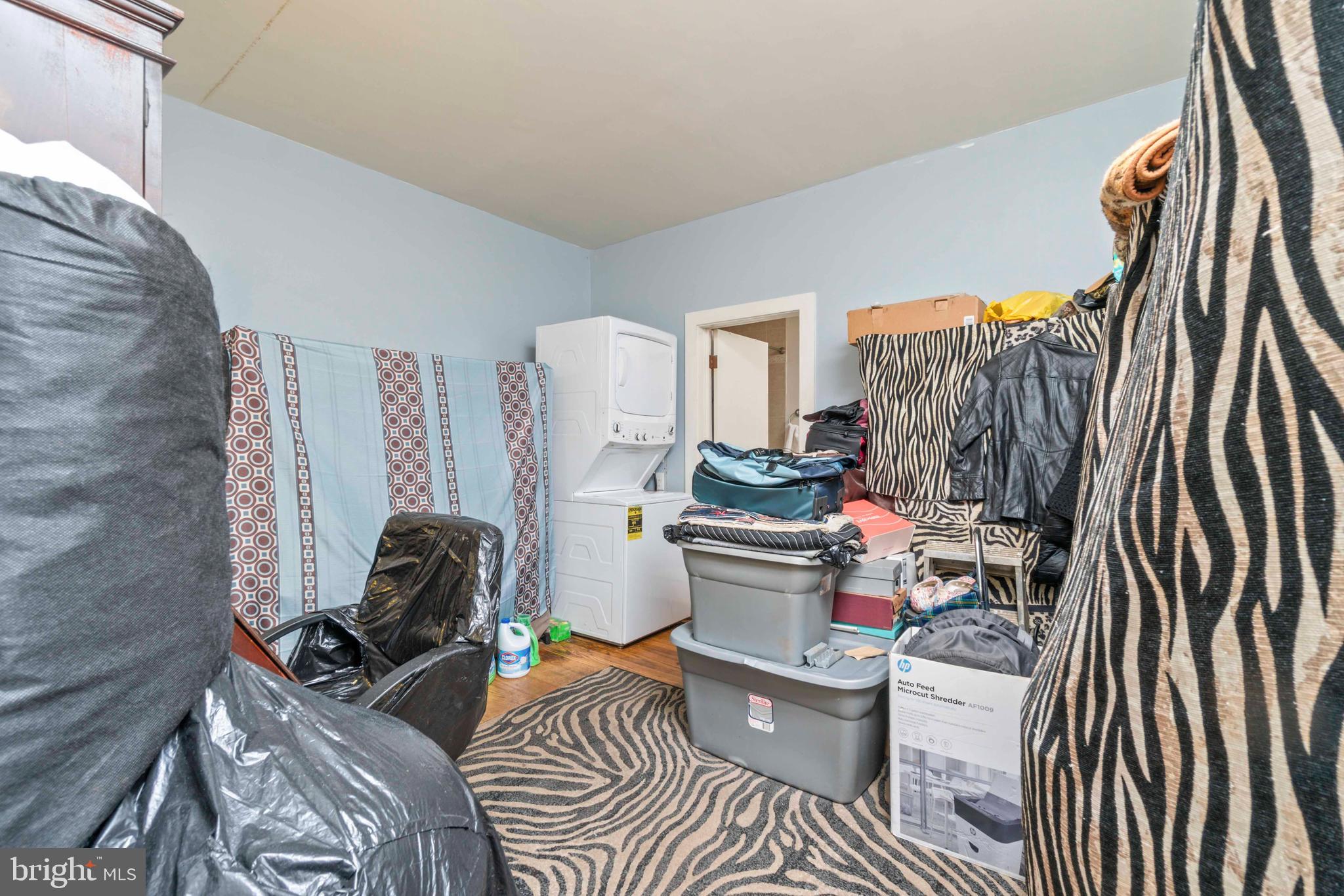 ROLAND PARK - Residential Income