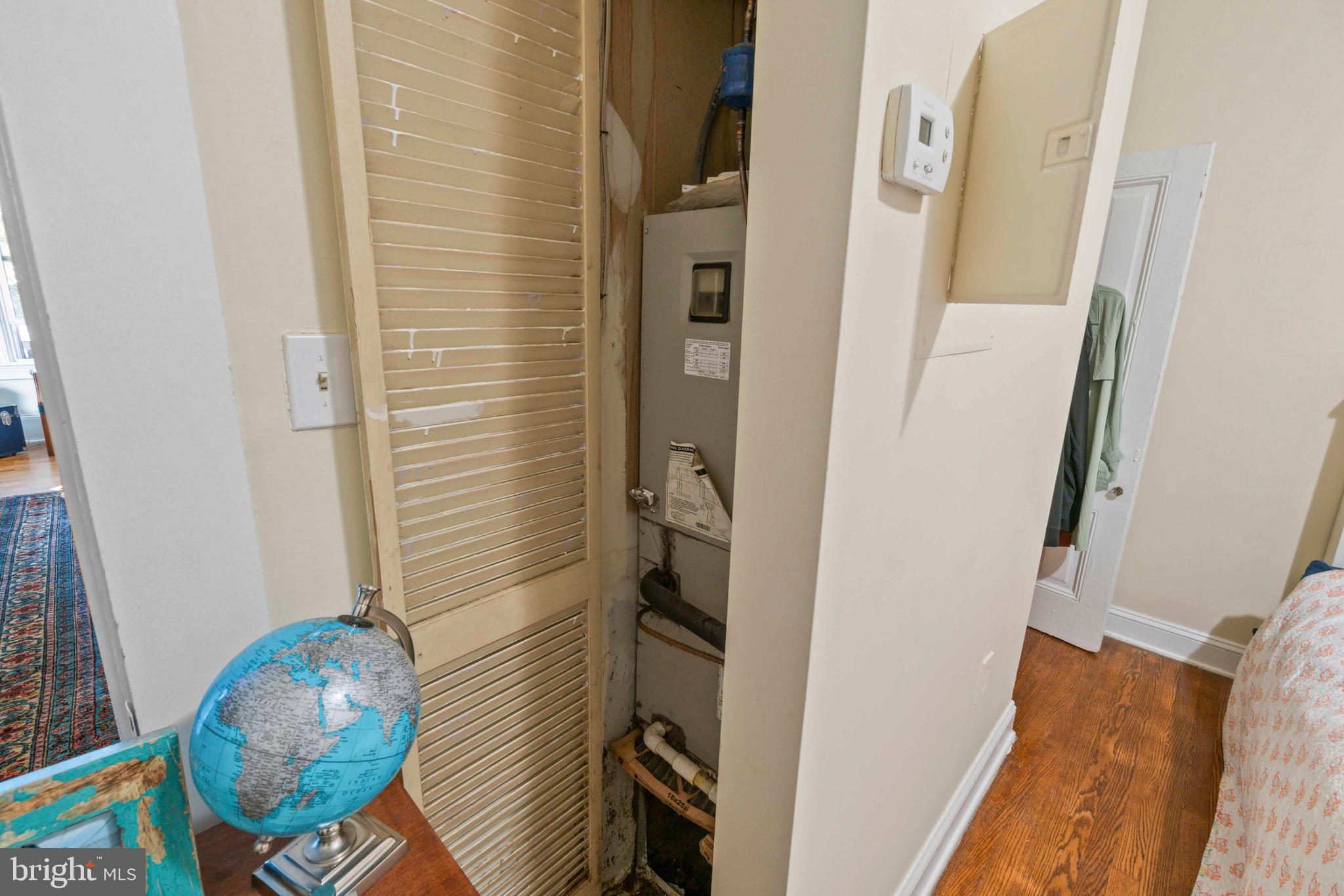 ROLAND PARK - Residential Income