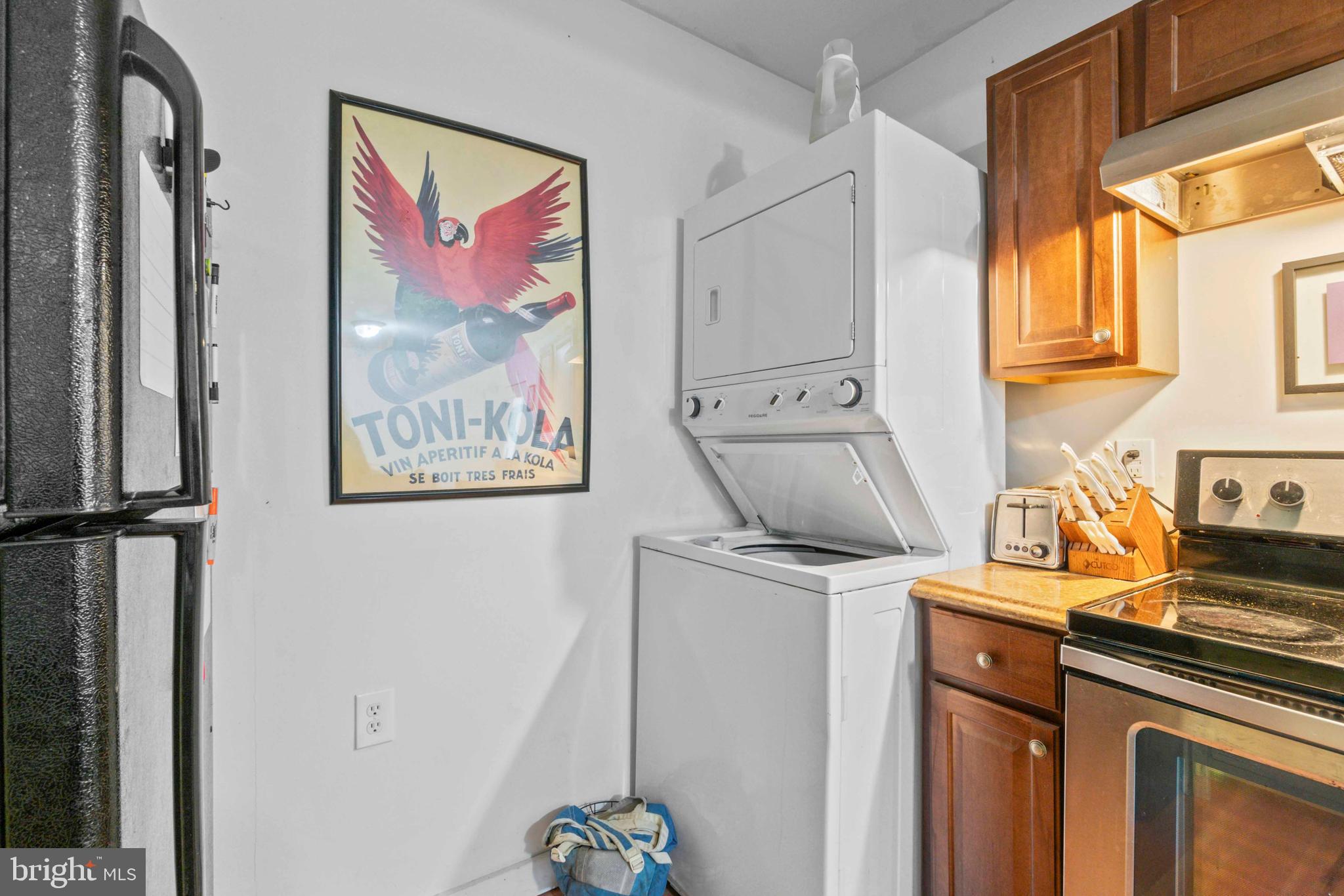 ROLAND PARK - Residential Income