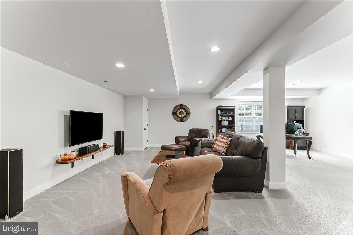 STONEHOUSE - Residential