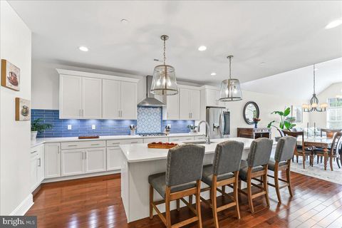 1025 JAMES WALTER WAY KENNETT SQUARE PA 19348