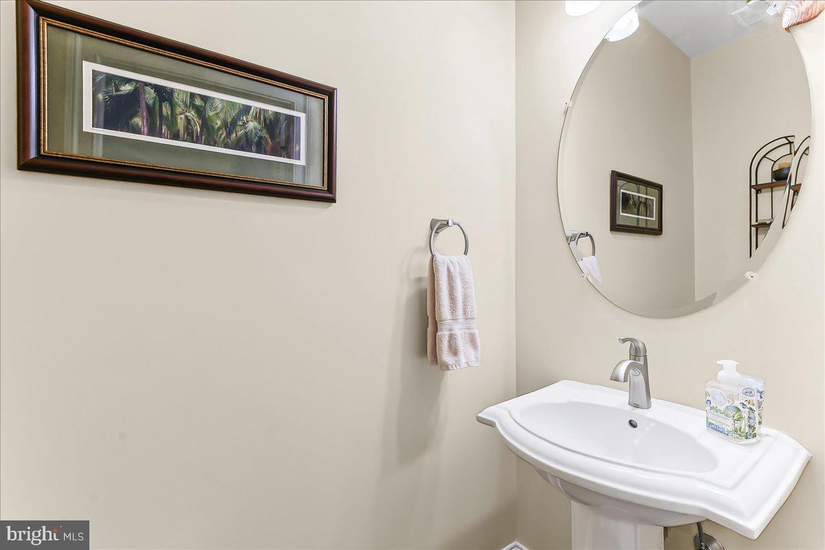 STONEHOUSE - Residential