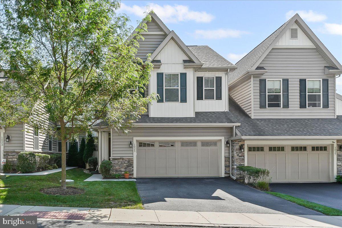 1025 JAMES WALTER WAY