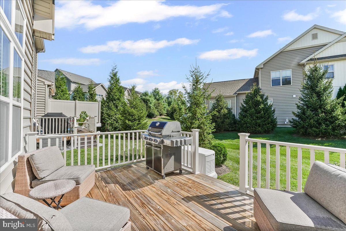 STONEHOUSE - Residential