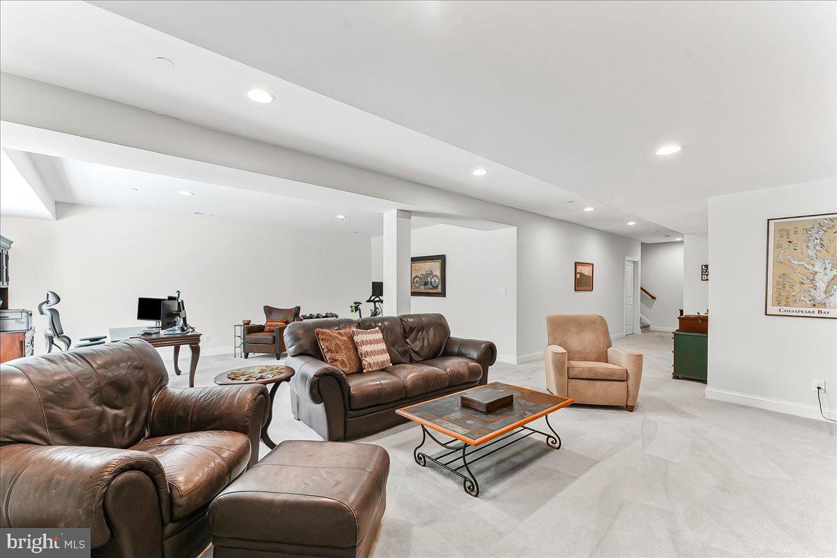 STONEHOUSE - Residential