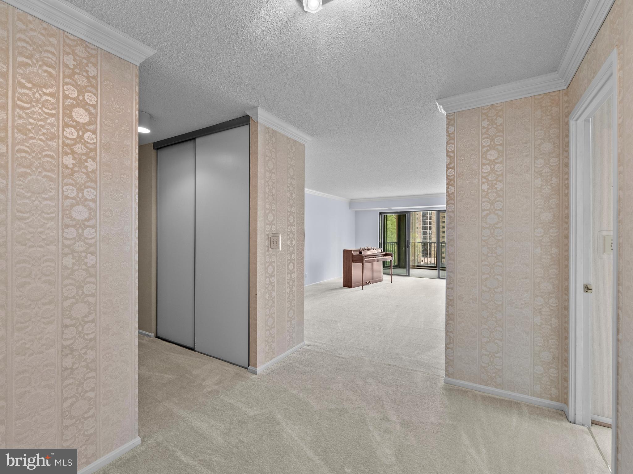 5902 MOUNT EAGLE DRIVE 308